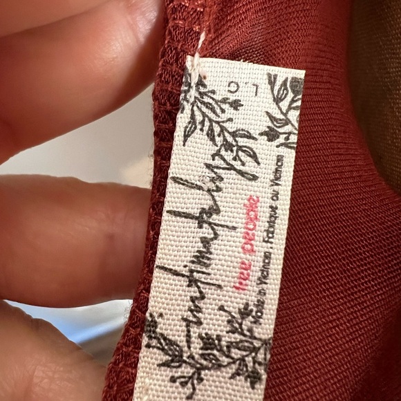 Free People women’s short sleeve body suit large rose color - Picture 5 of 7